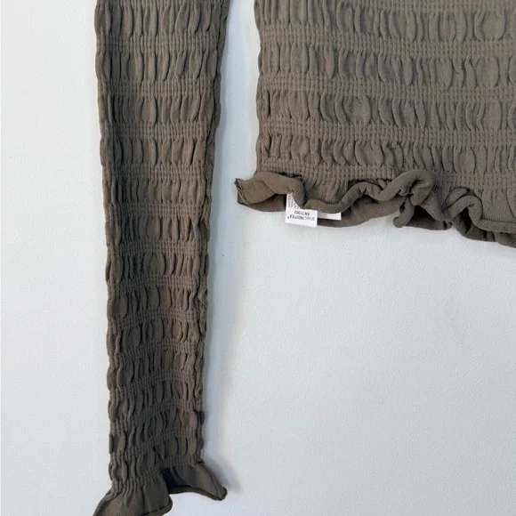 Zara Olive Green Smocked Crop Top – Long Sleeve – Size M - Picture 17 of 17